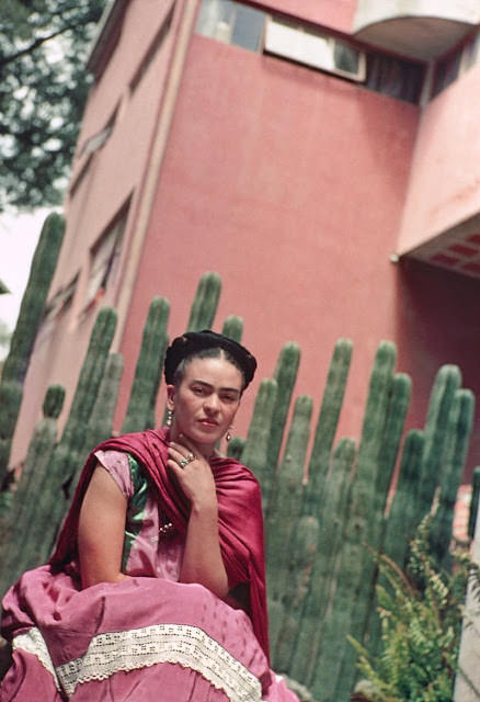 The Life Of Frida Kahlo: 50+ Rare Photos That Give A Rare Insight Into Her Life