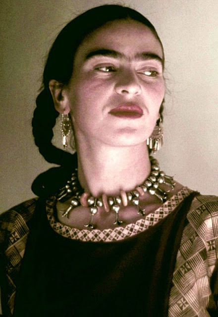 The Life Of Frida Kahlo: 50+ Rare Photos That Give A Rare Insight Into Her Life