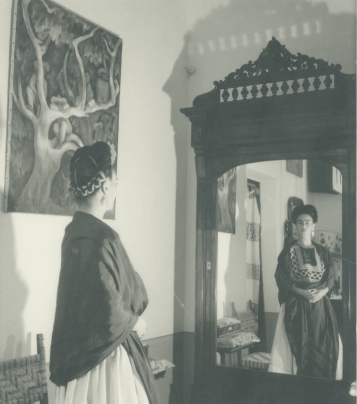 The Life Of Frida Kahlo: 50+ Rare Photos That Give A Rare Insight Into Her Life
