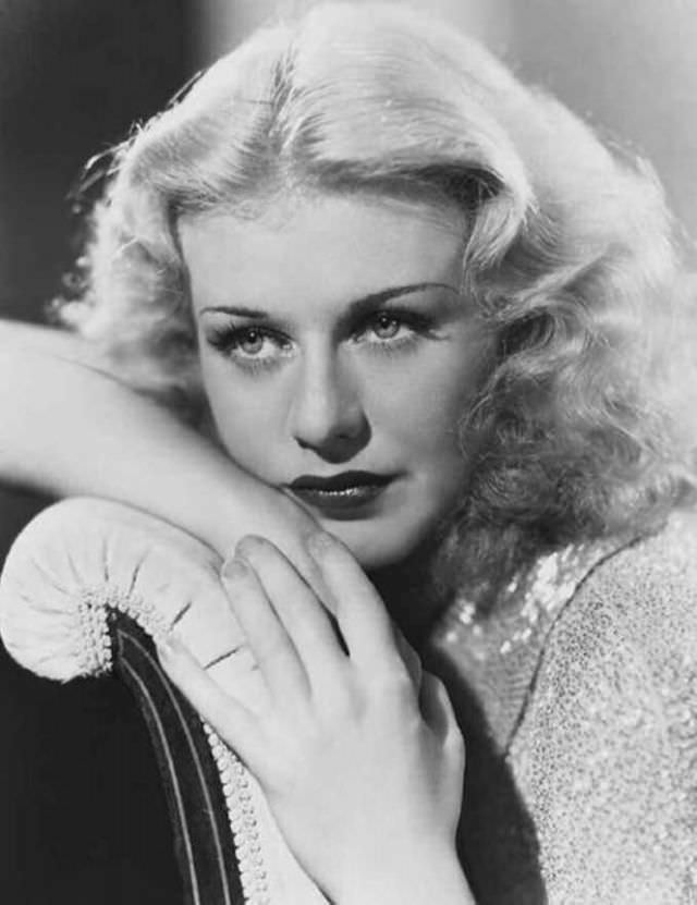 Timeless Beauty: 50+ Glamorous Photos Of Ginger Rogers In The 1930s