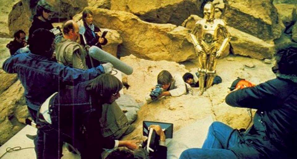 Making Of Star Wars: 50+ Rare Behind The Scene Pictures From The Making Of Epic Space Opera Film