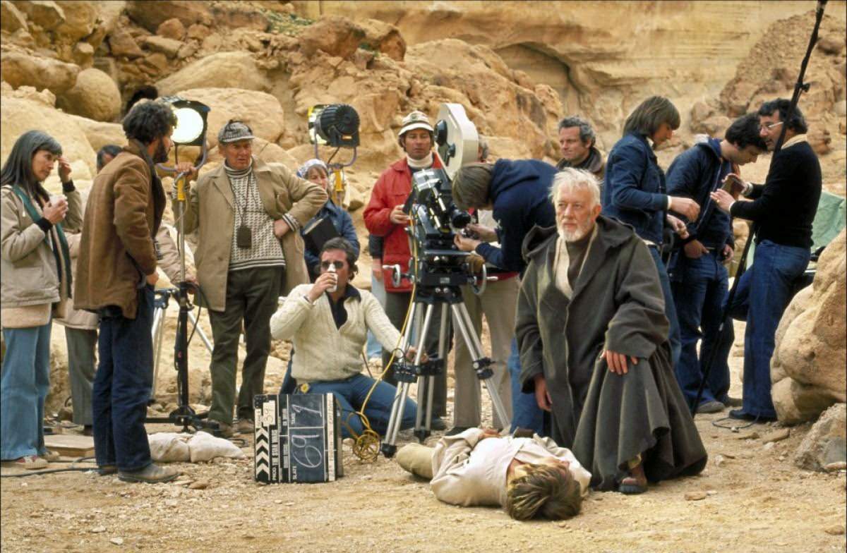 Making Of Star Wars: 50+ Rare Behind The Scene Pictures From The Making Of Epic Space Opera Film