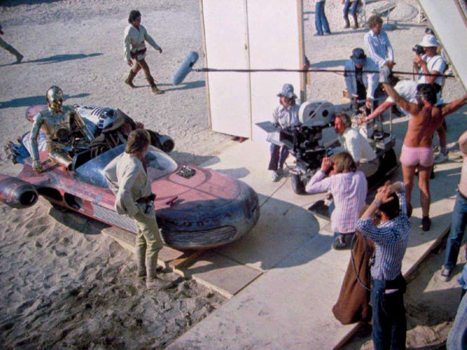 Making Of Star Wars: 50+ Rare Behind The Scene Pictures From The Making Of Epic Space Opera Film