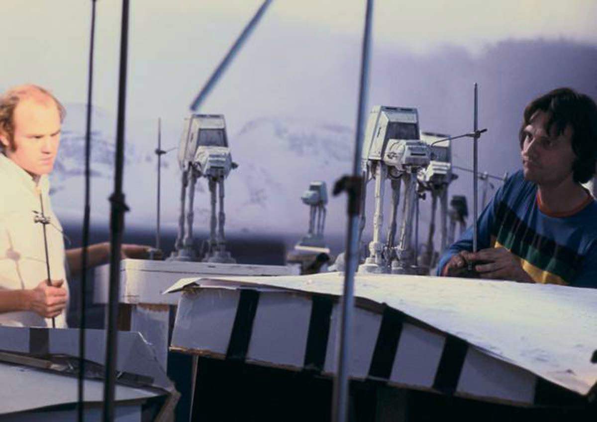 Making Of Star Wars: 50+ Rare Behind The Scene Pictures From The Making Of Epic Space Opera Film