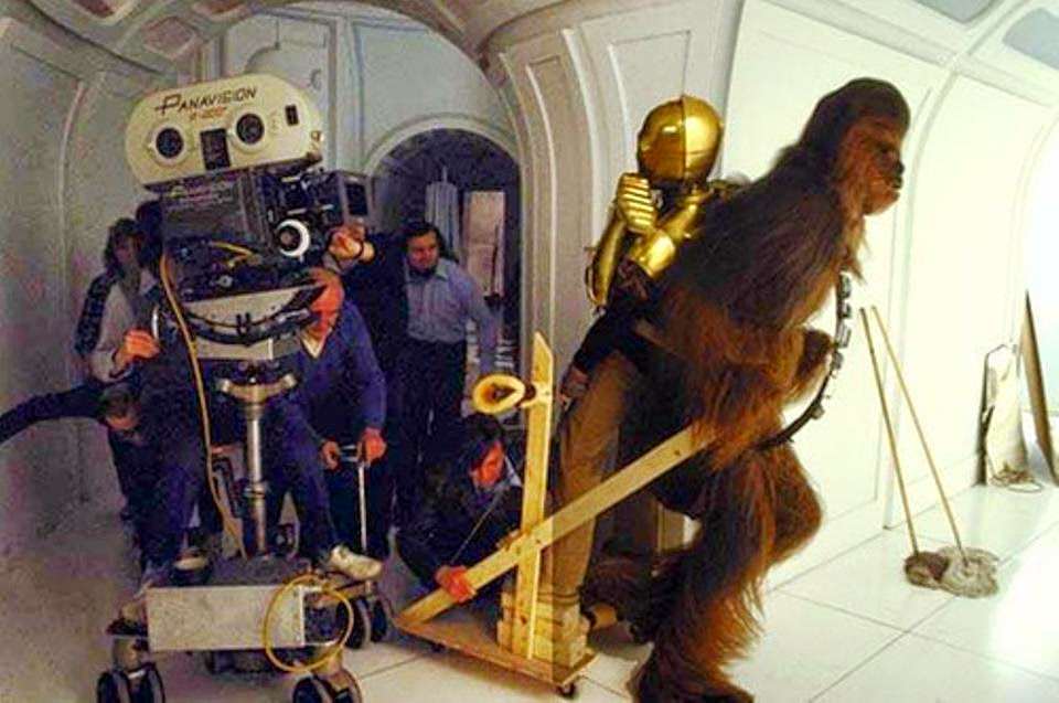 Making Of Star Wars: 50+ Rare Behind The Scene Pictures From The Making Of Epic Space Opera Film