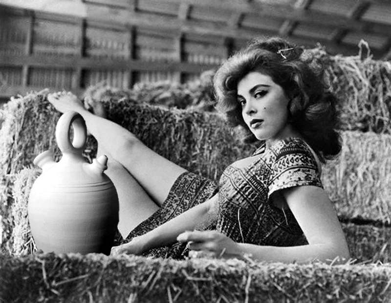 Beautiful Redhead Glamour Doll: 50+ Fabulous Photos Of Tina Louise From 1950s And 1960s