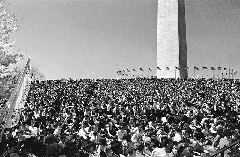 The Vietnam War: 50+ Striking Photos Show The Horror Of Bloodiest War Between Capitalism And Communism