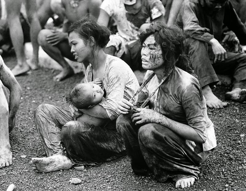 The Vietnam War: 50+ Striking Photos Show The Horror Of Bloodiest War Between Capitalism And Communism