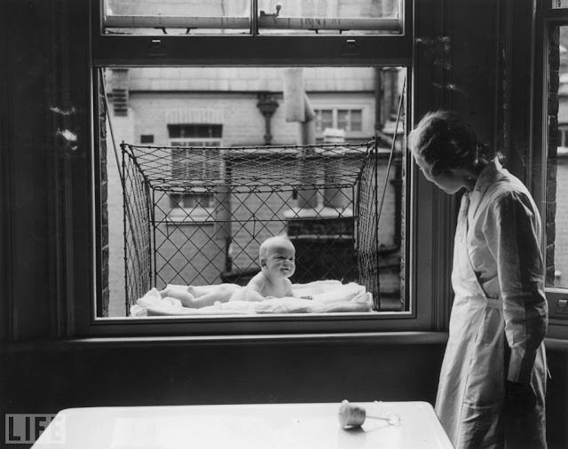 Baby Cage, 1937
