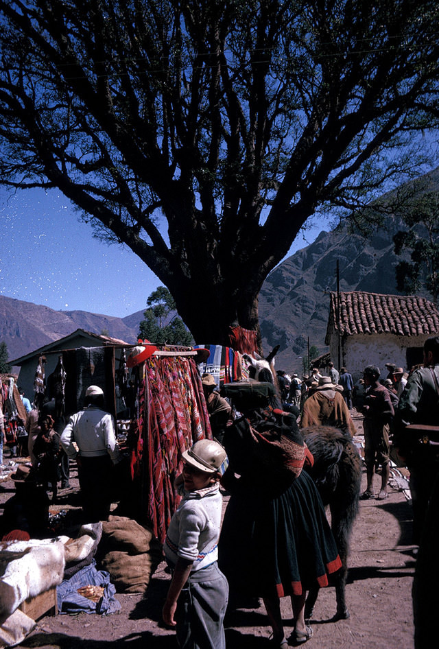 Pisac, Paru, 1963