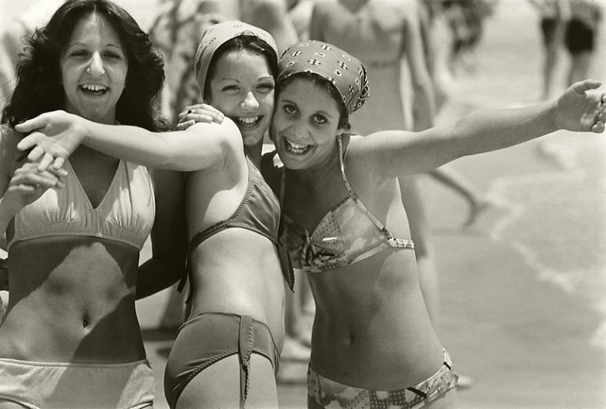 50+ Intimate Portraits That Capture 70s Youth Culture By Joseph Szabo