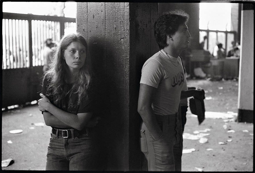 50+ Intimate Portraits That Capture 70s Youth Culture By Joseph Szabo