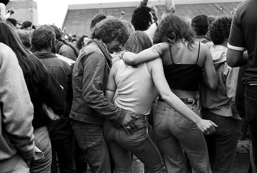 50+ Intimate Portraits That Capture 70s Youth Culture By Joseph Szabo