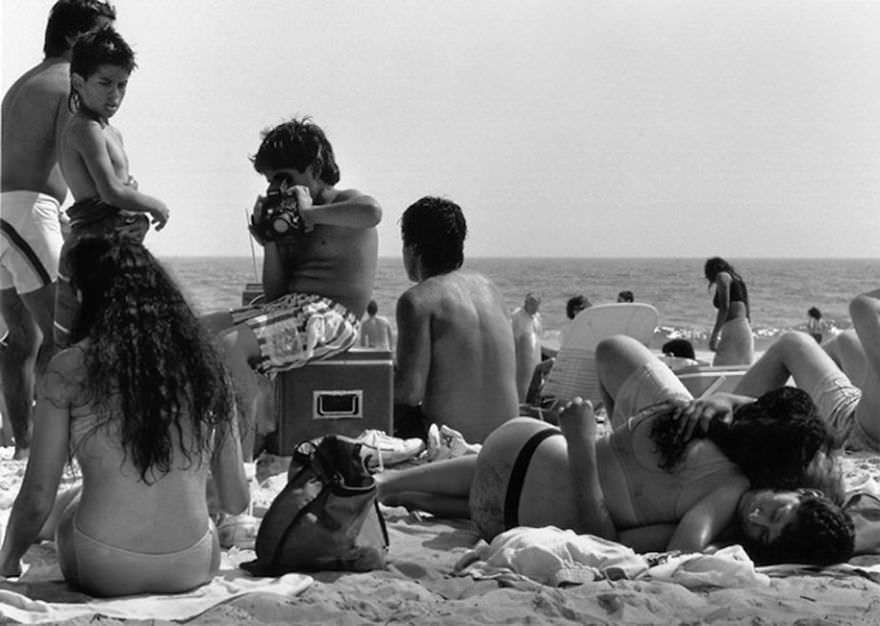 50+ Intimate Portraits That Capture 70s Youth Culture By Joseph Szabo