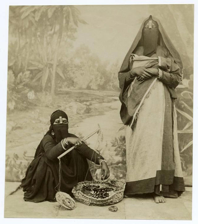 Merchant women