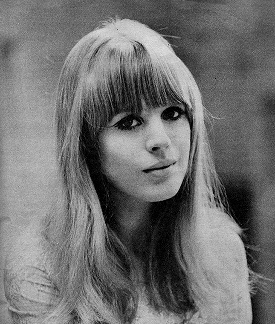 Unseen photo of Marianne Faithfull for “Paris Match”, 1966.