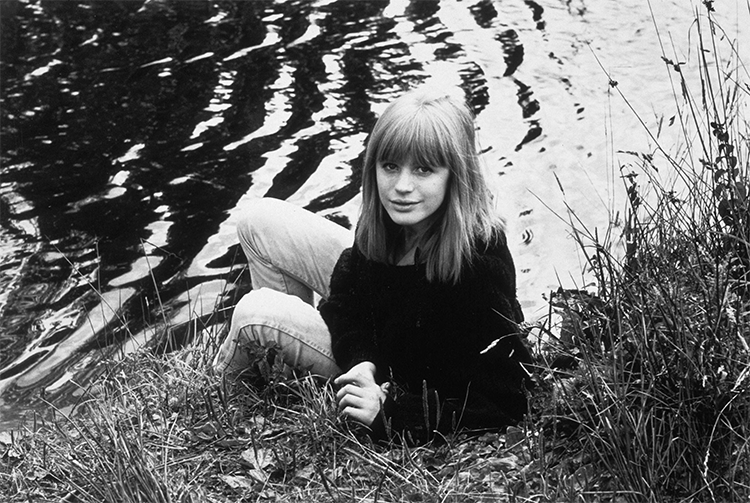 Marianne Faithfull near her childhood home in Reading, ca. 1964.