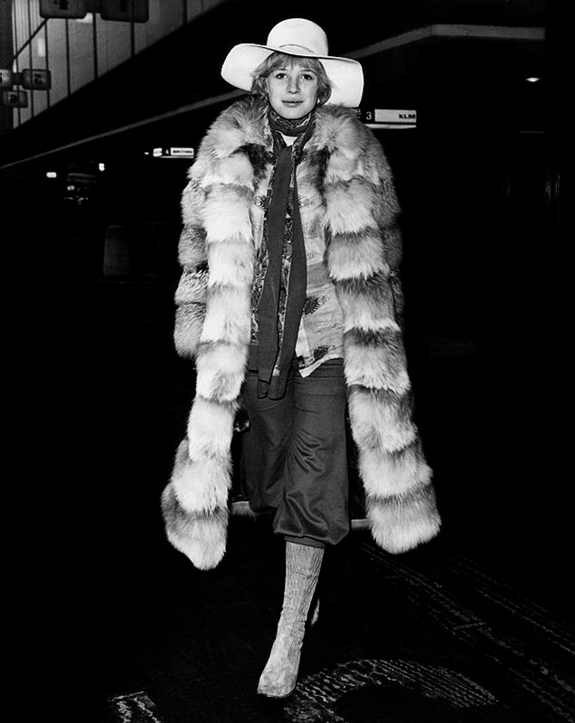 Marianne Faithfull at Heathrow Airport, ca. late 1967