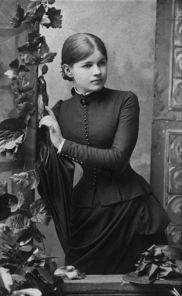 50+ Glamorous Portraits of Victorian Women That Defined Fashion Styles Of Victorian Era
