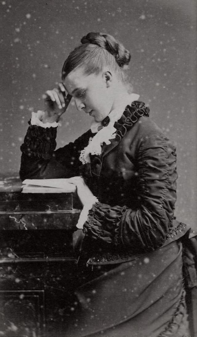 50+ Glamorous Portraits of Victorian Women That Defined Fashion Styles Of Victorian Era