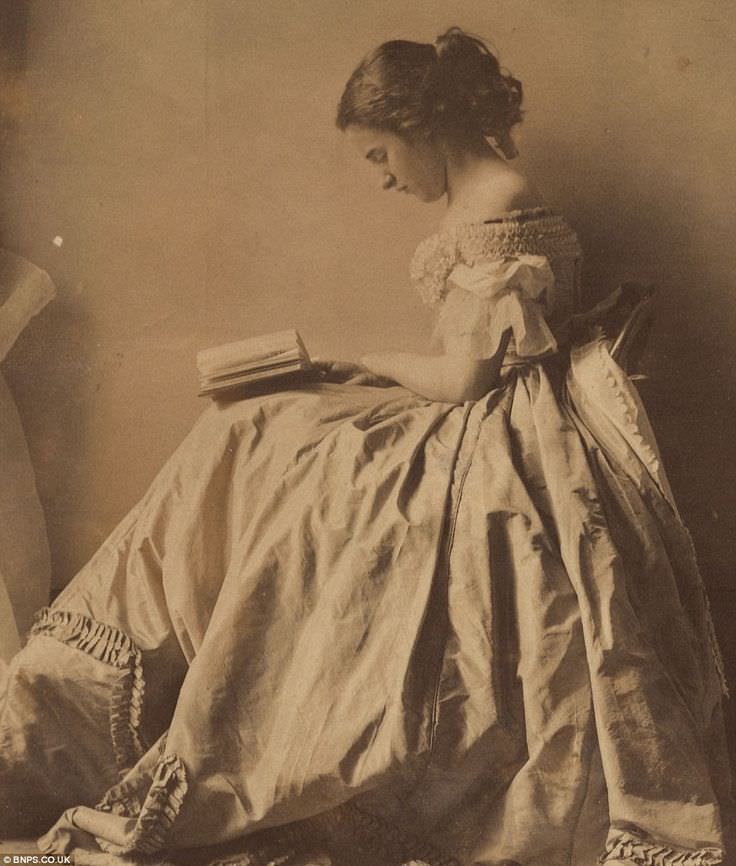 50+ Glamorous Portraits of Victorian Women That Defined Fashion Styles Of Victorian Era