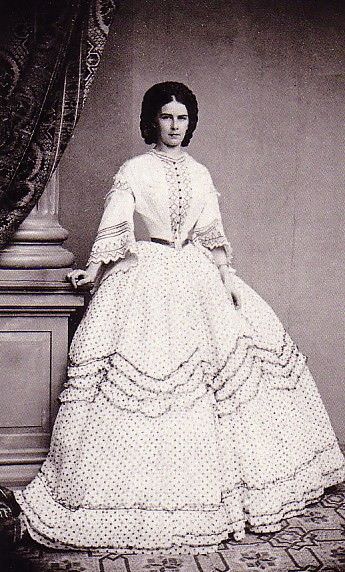 50+ Glamorous Portraits of Victorian Women That Defined Fashion Styles Of Victorian Era