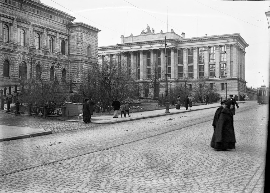 The Bank of Finland and the National Archives, Helsinki