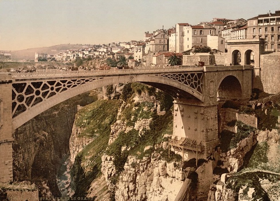 With great bridge, Constantine, Algeria