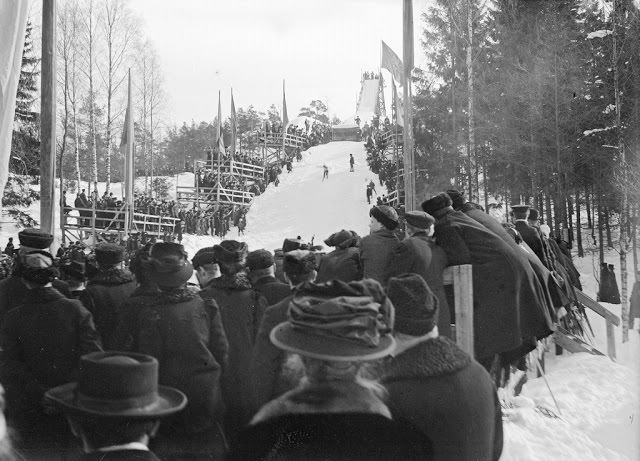 Ski jumping in Alppila, Helsinki