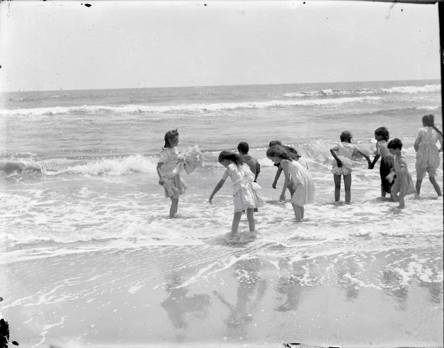 Atlantic City Beach, ca. 1900s.