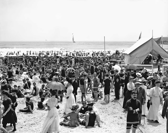 The bathing hour, Atlantic City, New Jersey, ca. 1900s