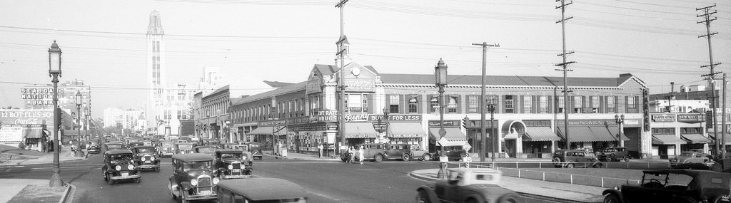 Looking east on Wilshire Boulevard at Vermont Avenue, 1934