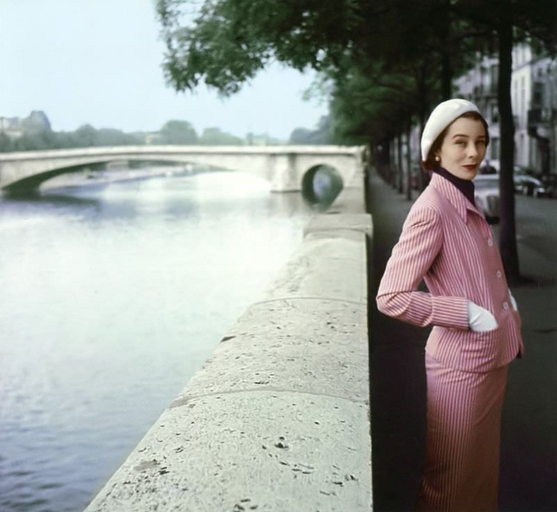 Bettina Graziani, quai de Béthune, Paris, Elle, July 1954