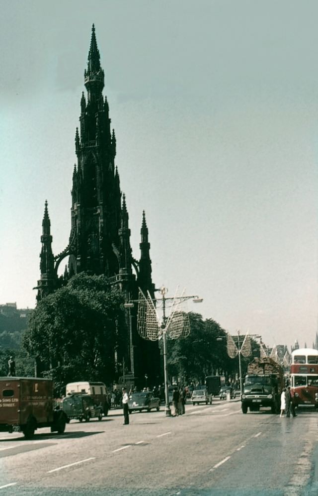 Princes Street looking east, Edinburgh, circa 1962