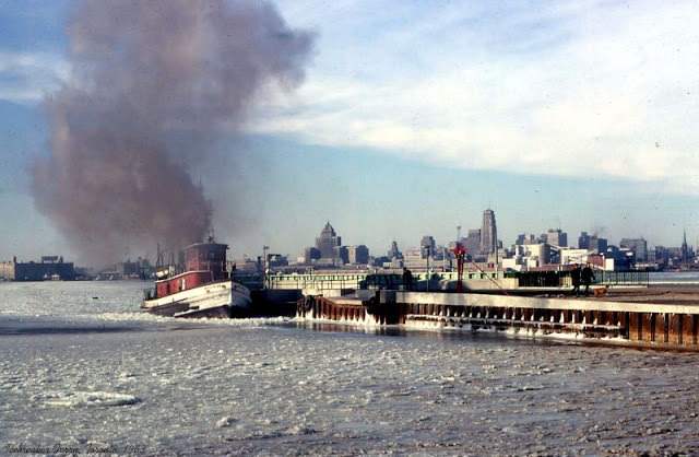 Icebreaker ferry, Toronto Harbour