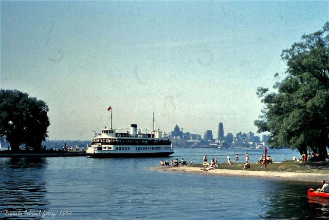 Island ferry, Toronto
