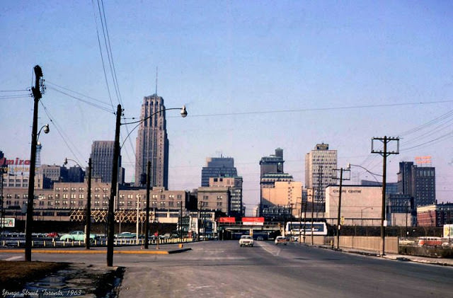 Yonge St, Toronto