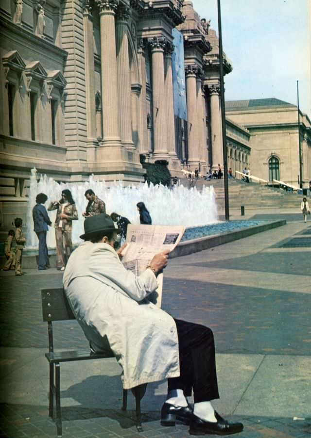 Metropolitan Museum of Art, photographed by Nicolai Canetti, 1976