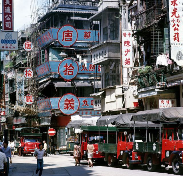 Street in Sheung Wan, 1978
