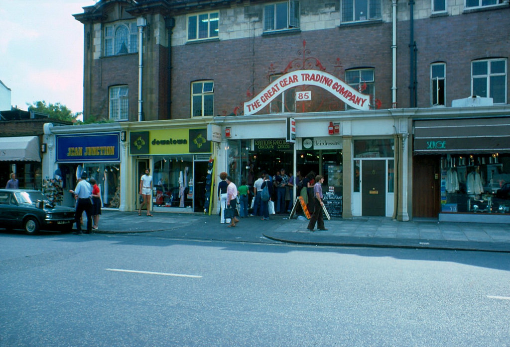 Leicester Square – Warner West End