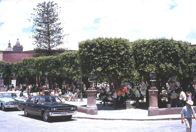 Cuernavaca. Town fiesta in Jardin Borda