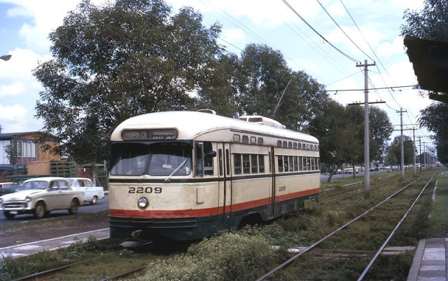 Mexico City. PCC No, 2209 on centre reservation wide boulevade on line to Xomilcio