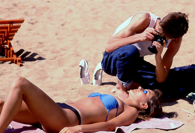 50+ Stunning Color Photos Show Life At Beaches Of Chile In The 1980s