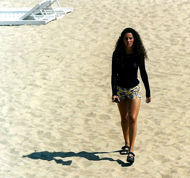 50+ Stunning Color Photos Show Life At Beaches Of Chile In The 1980s