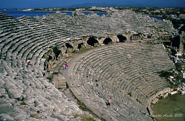 Side theatre, Turkey