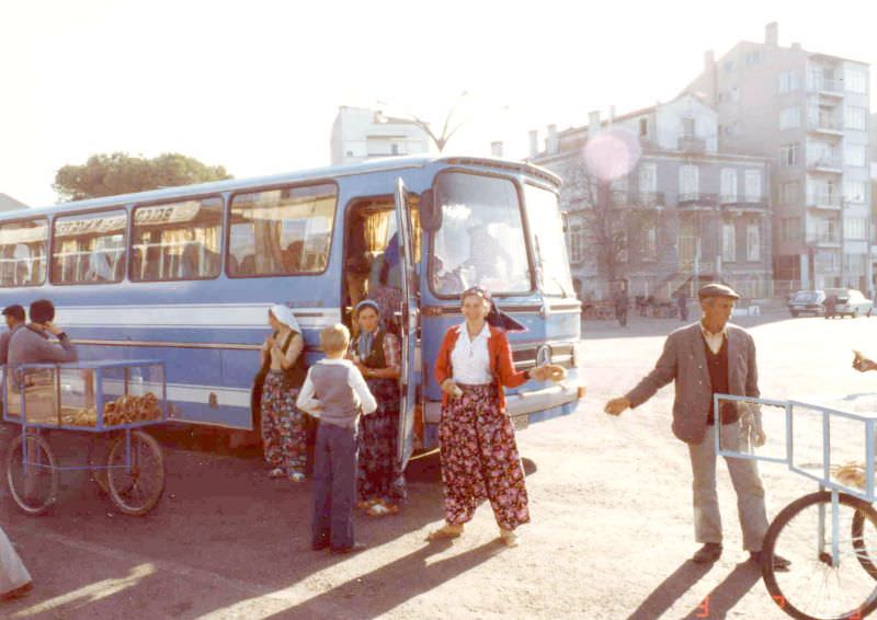 1980s Turkey: 50+ Pictures Depicting Everyday Life Of Turkish People In 1980s