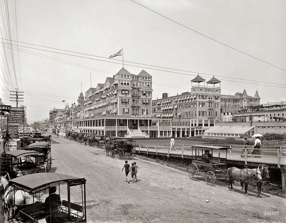 Circa 1901. The Islesworth and Virginia Avenue, Atlantic City.