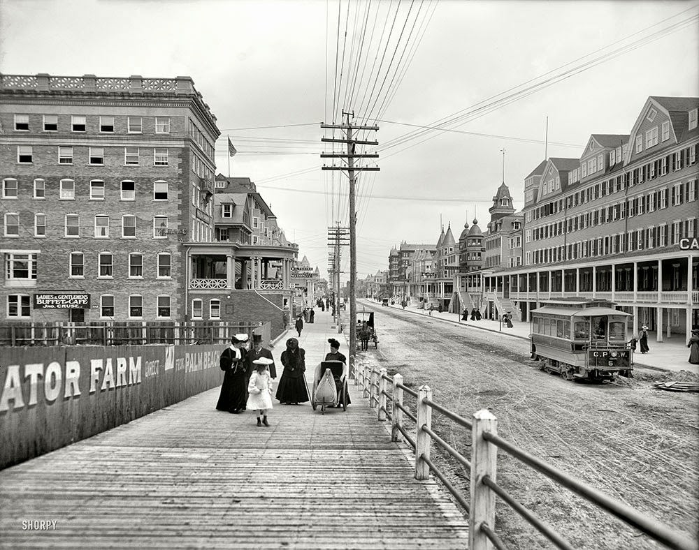 Virginia Avenue strollers (and rollers) in Atlantic City, New Jersey, circa 1905.