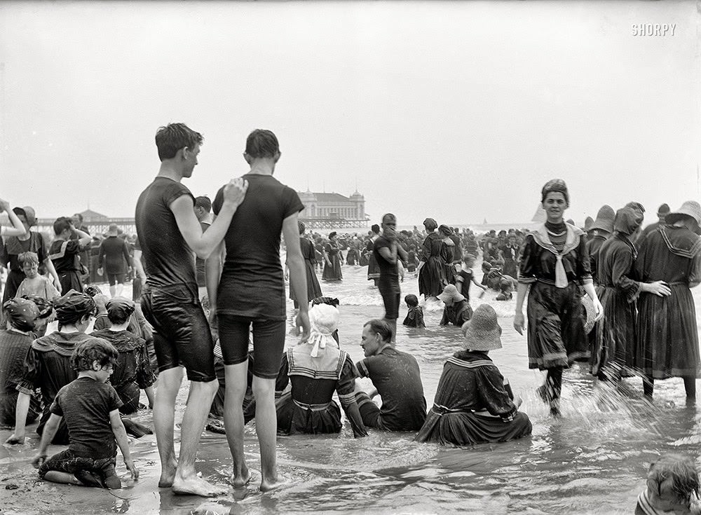 The Jersey Shore circa 1905. Crowded beach, Atlantic City.