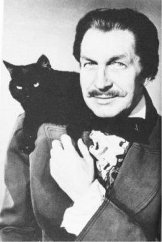 Vincent Price and his cat